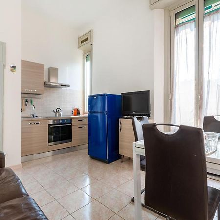 Cosy Apartment Close To Iulm University Милан Экстерьер фото